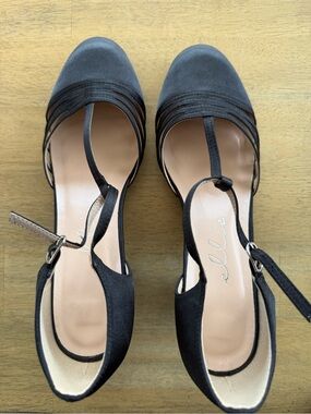 Women’s Black T-Strap Dress Heels
